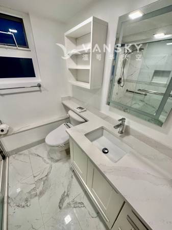 250819080638_bathroom first floor.jpg